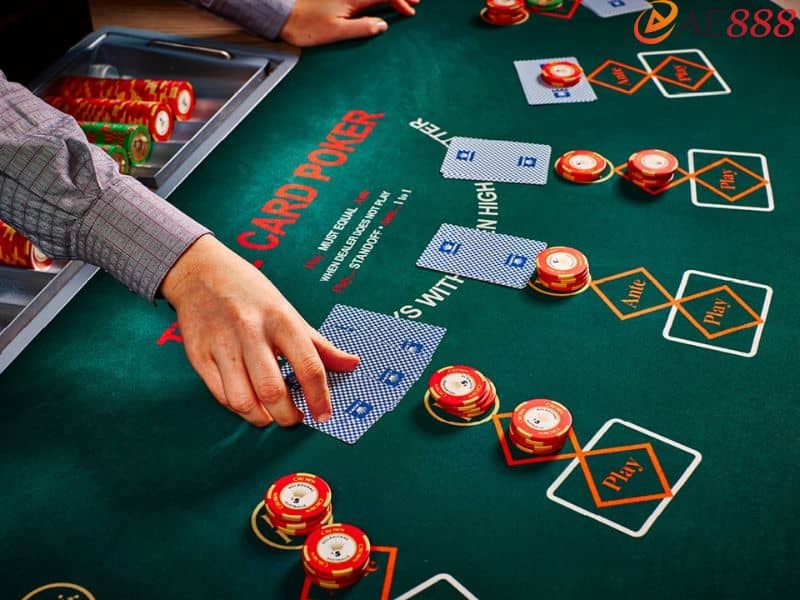 Poker Cash và Tournament là hai hình thức chơi phổ biến và có sự khác nhau Poker Cash và Tournament là hai hình thức chơi phổ biến và có sự khác nhau